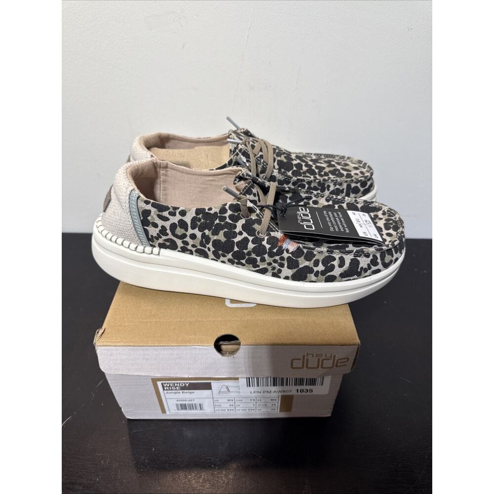 Hey Dude Wendy Jungle Beige Women's Slip-On Shoes Animal Print US 9 Wendy Rise - Picture 4 of 10